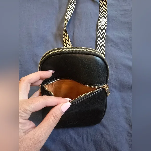 DIOMO Anti Theft Small Sling Bag - Picture 3 of 6